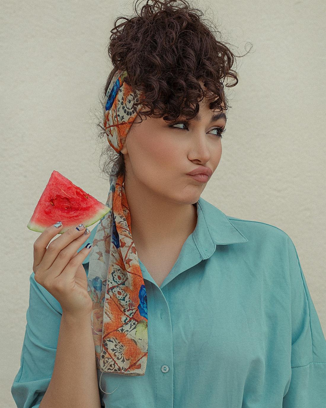 a person wearing a blue shirt